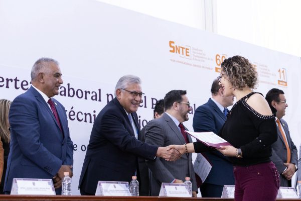 FOTO__-2 (2) FOTO__-2 (2)