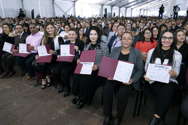 FOTO__-4 (1) FOTO__-4 (1)