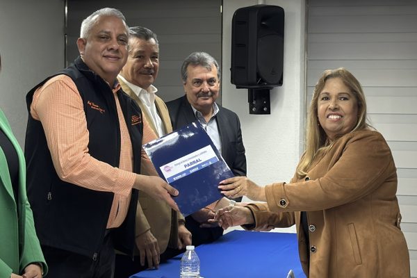 IMG_1472 (2) IMG_1472 (2)