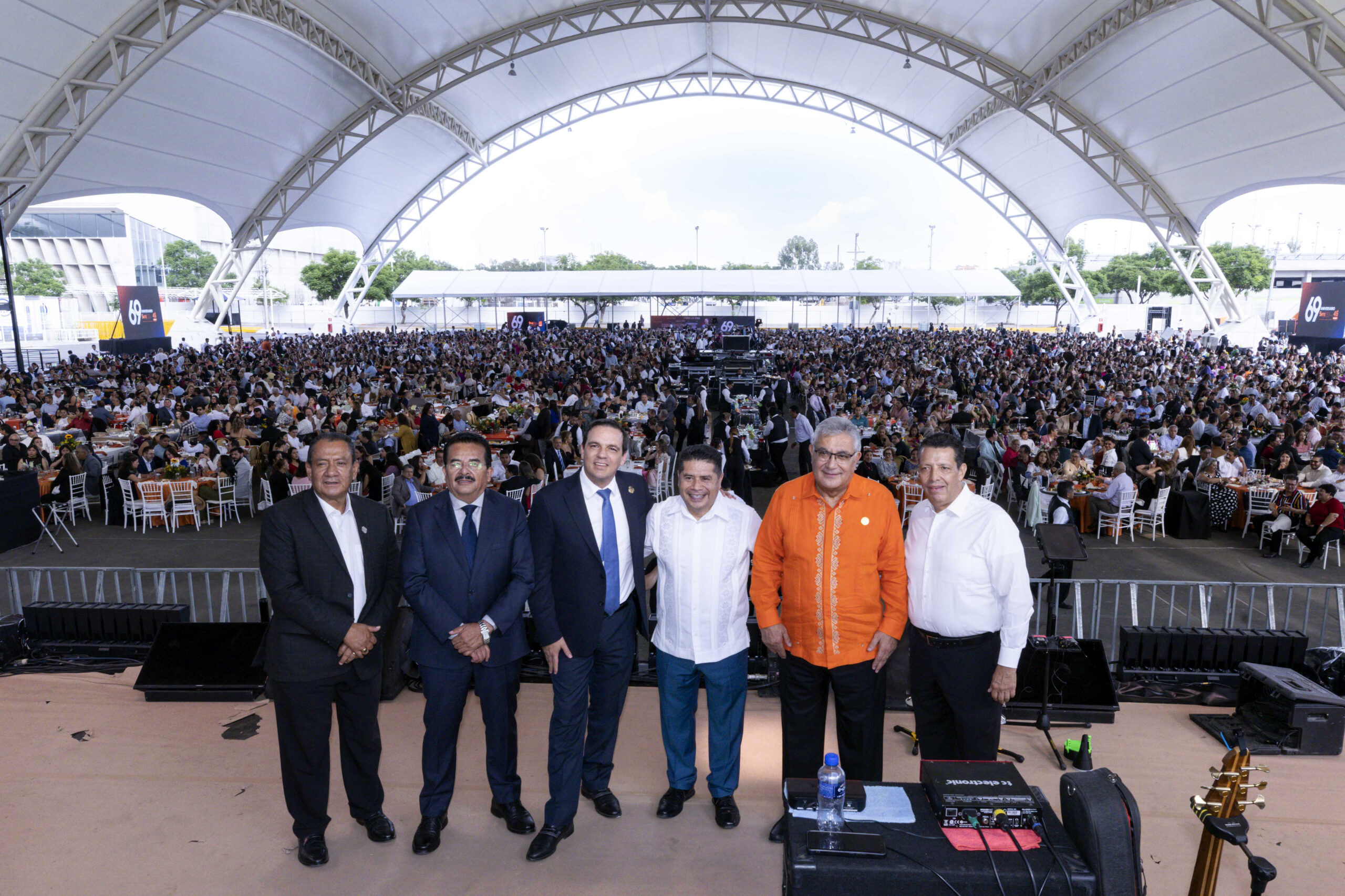 Los verdaderos maestros construyen la patria, no destruyen instituciones