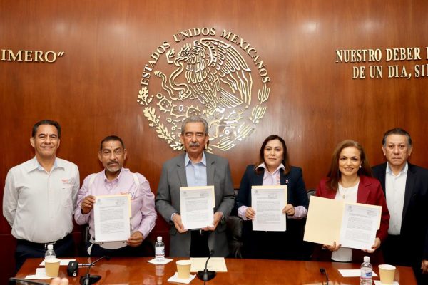 f8bd230c-56e2-4b4c-b40a-ab01d15bf2d4 f8bd230c-56e2-4b4c-b40a-ab01d15bf2d4