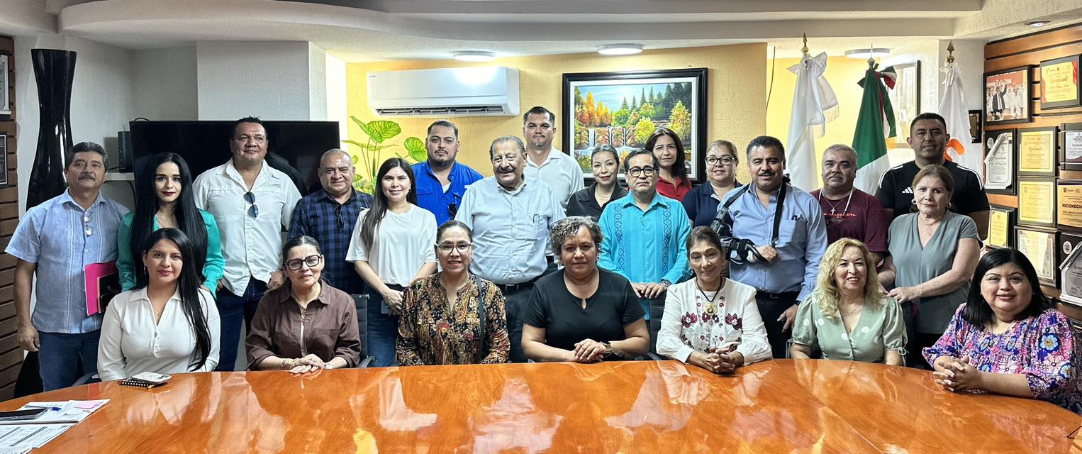 Orgullo y compromiso con nuestras escuelas normales