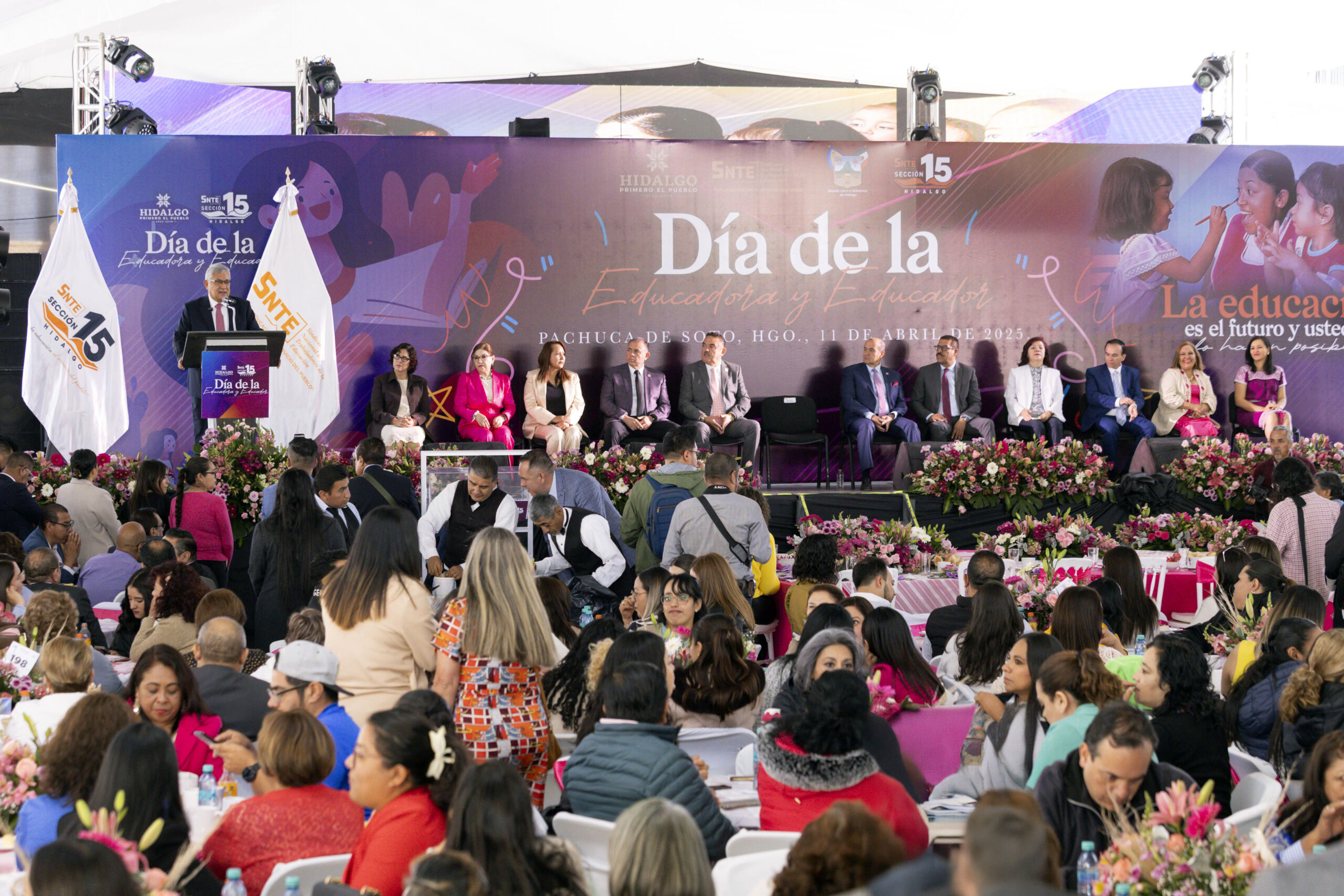 Las educadoras y los educadores, motivo de orgullo para México